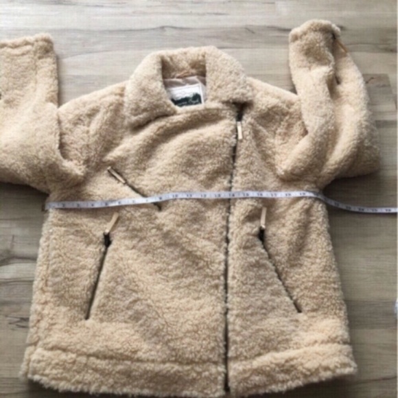 American Eagle Outfitters Tan Sherpa Bomber Jacket - Picture 8 of 9